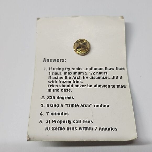 Vintage Funny McDonalds Crew Fries Quiz Pin Brooch w/ Card Original - Picture 2 of 2